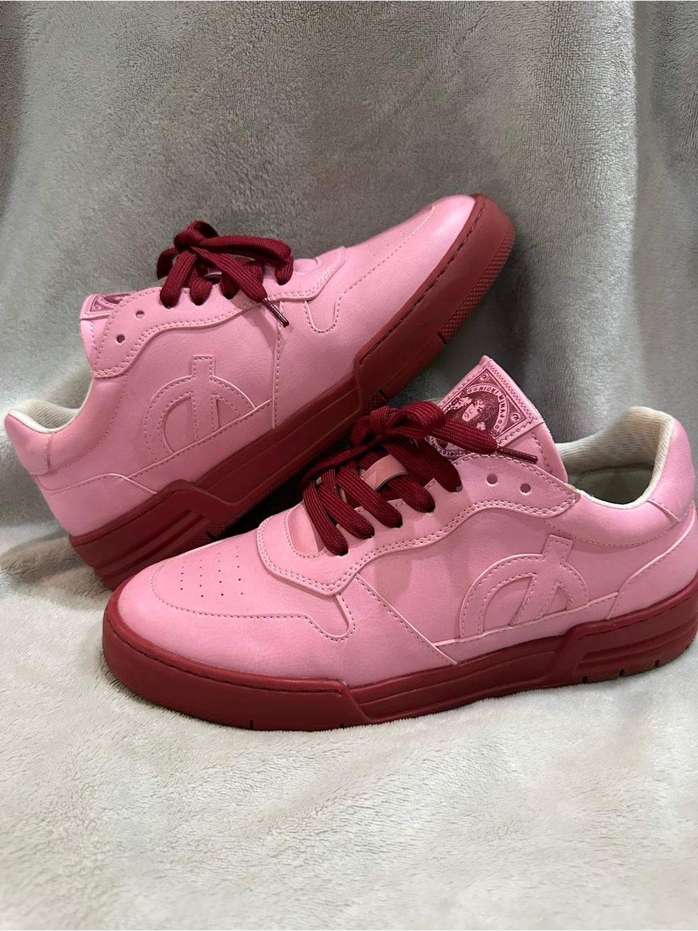 Loci sneakers size 8 pink/red